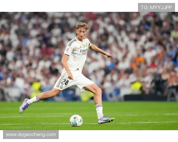 奥萨苏纳主帅回应皇马赛程质疑称世俱杯成战术演练机会无休息劣势 奥萨苏纳主帅回应皇马赛程质疑称世俱杯成战术演练机会无休息劣势