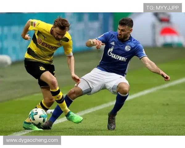 德杯赛场突发意外：球迷昏厥，达姆施塔特与沙尔克之战中途暂停